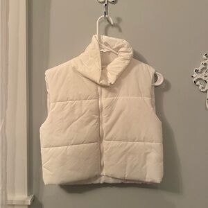 SHEIN Kids Ivory Puffer Vest